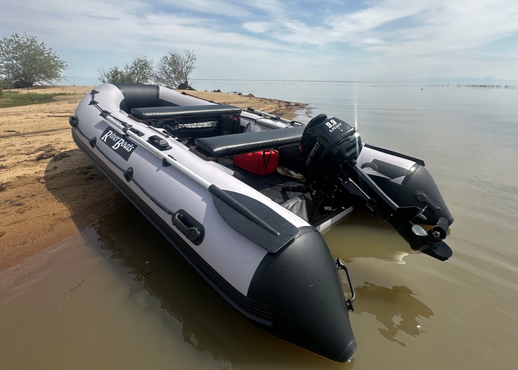 Лодка RivarBoats-390 с мотором Marine Rocket 9.9 light