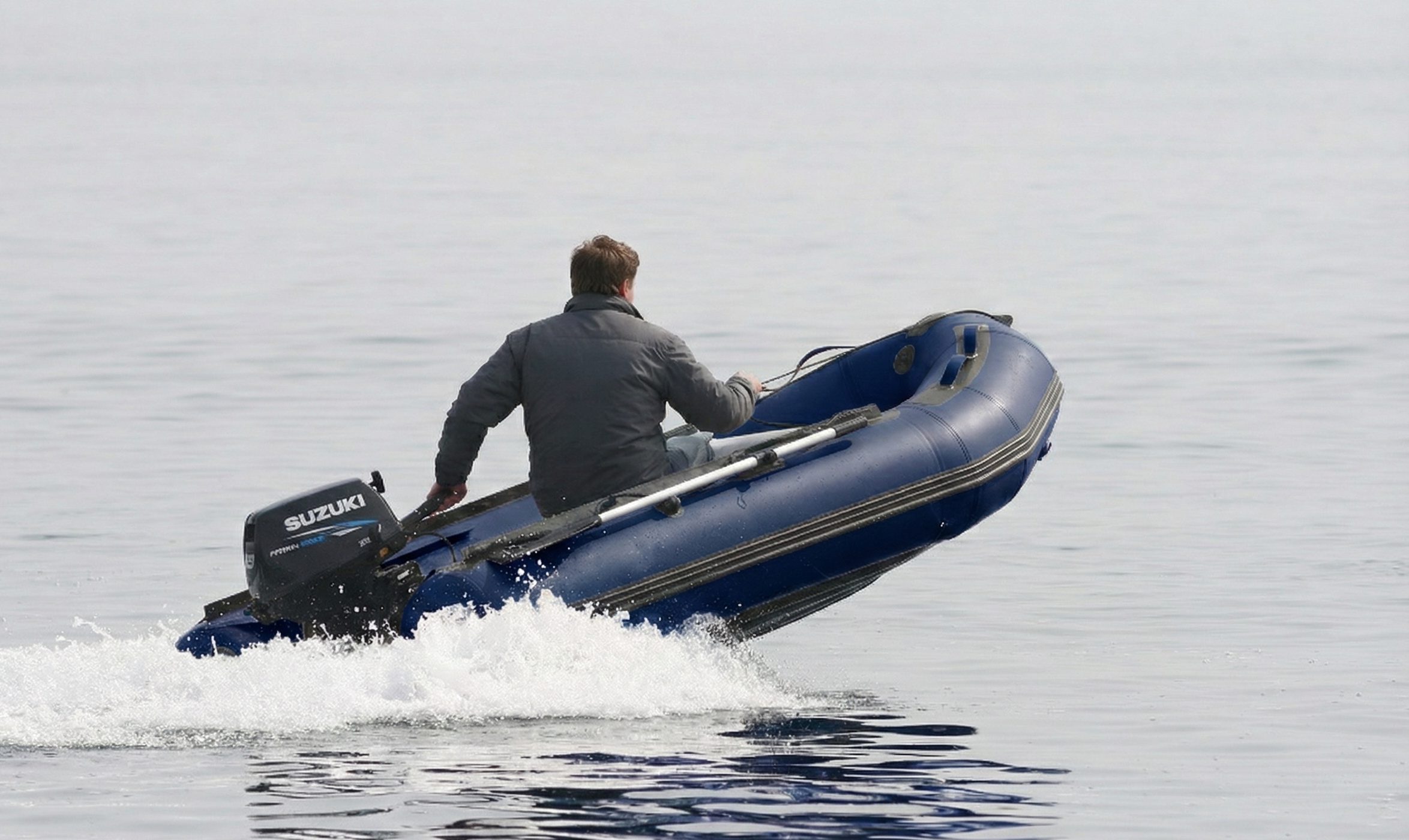 Надувная лодка с мотором Suzuki