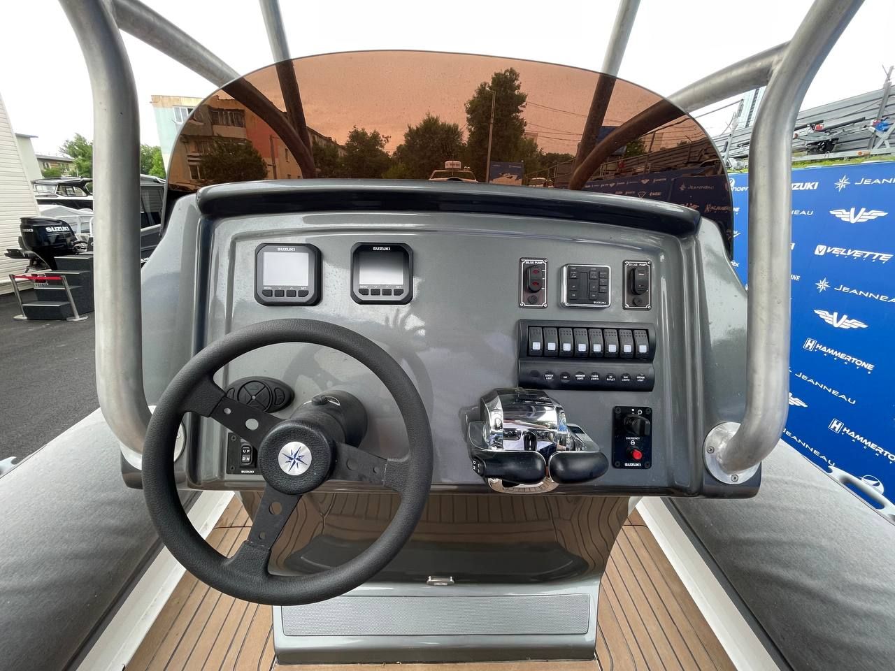 Катер Hysucat 28 Center Console с моторами Suzuki DF200APX KITHC1