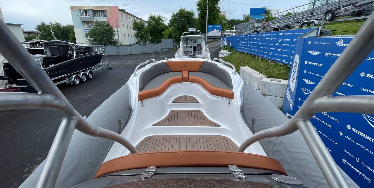 Катер Hysucat 28 Center Console с моторами Suzuki DF200APX KITHC1
