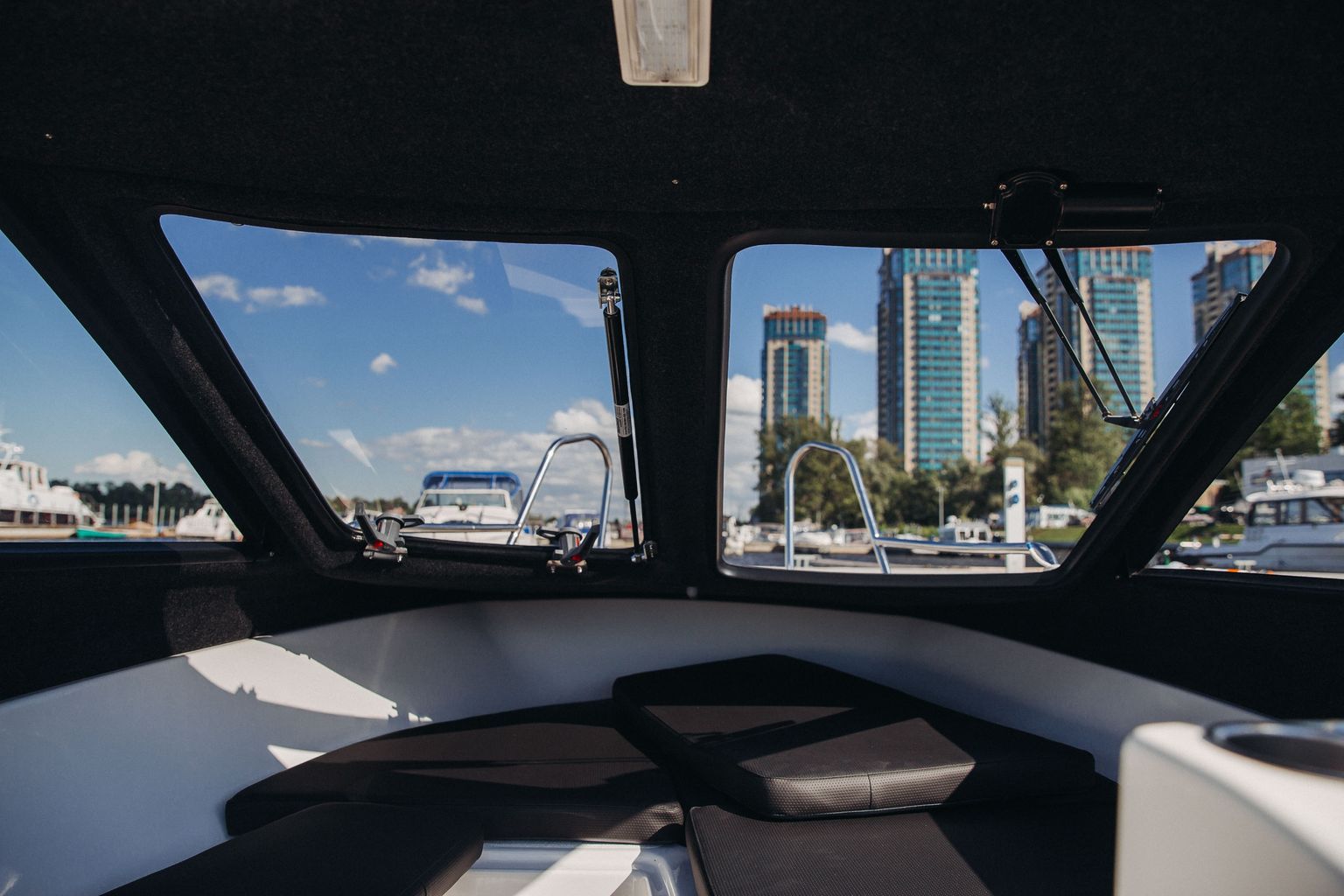 Катер Феникс 530 HT с мотором Suzuki DF90ATL KITPH36