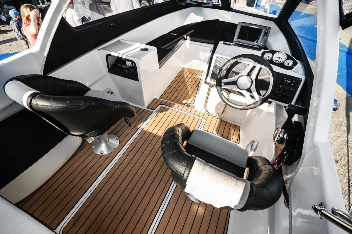 Катер Феникс 530 HT с мотором Suzuki DF90ATL KITPH5