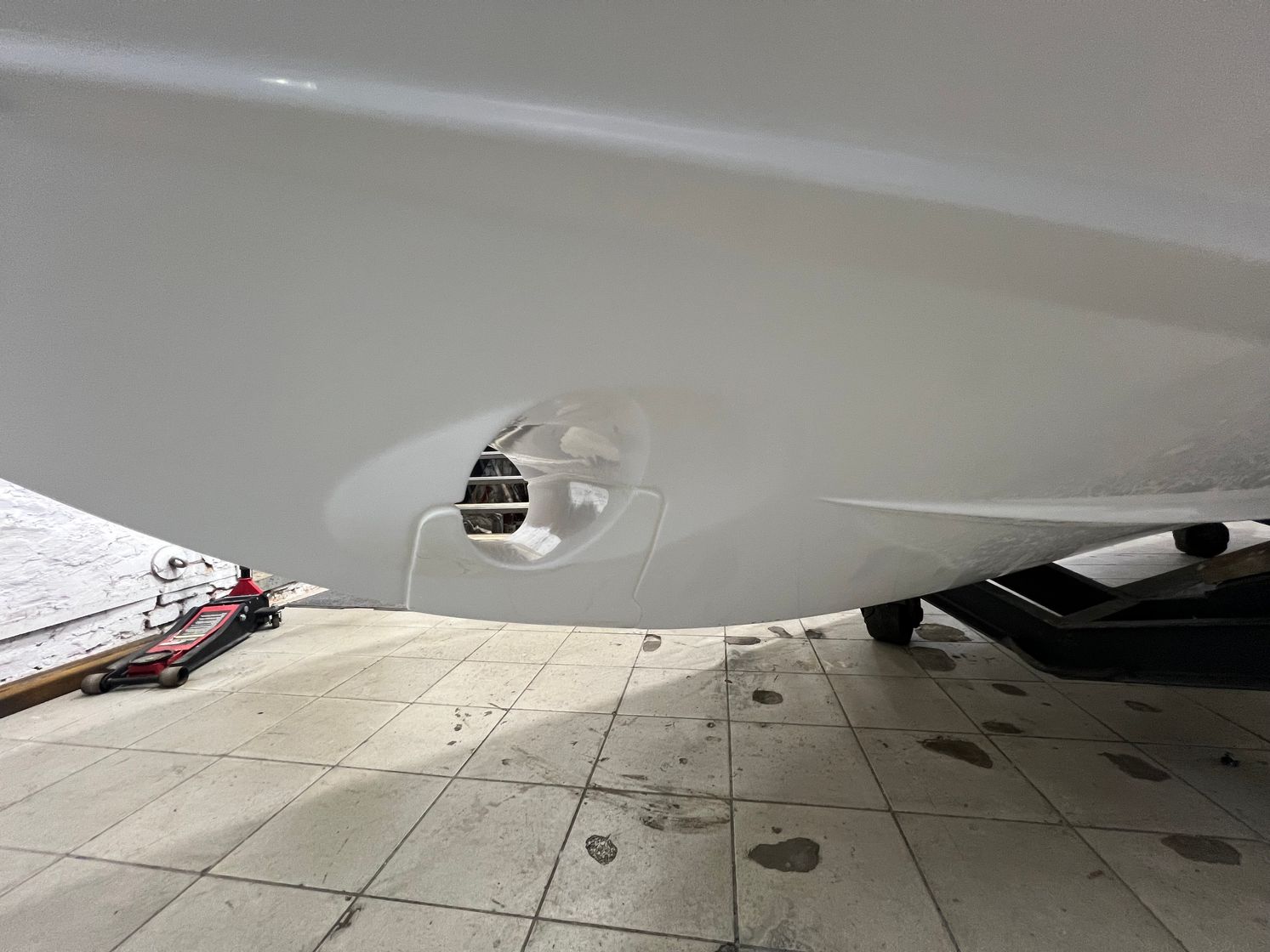 Катер Феникс 700 Cabin белый с мотором Suzuki DF200APX KITPH47