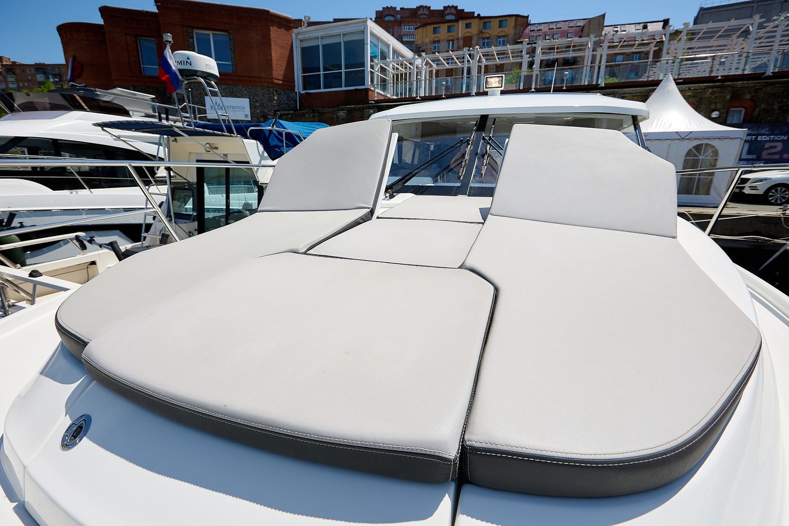 Катер Jeanneau Merry Fisher 1095 с моторами Suzuki DF300APXX KITMF001