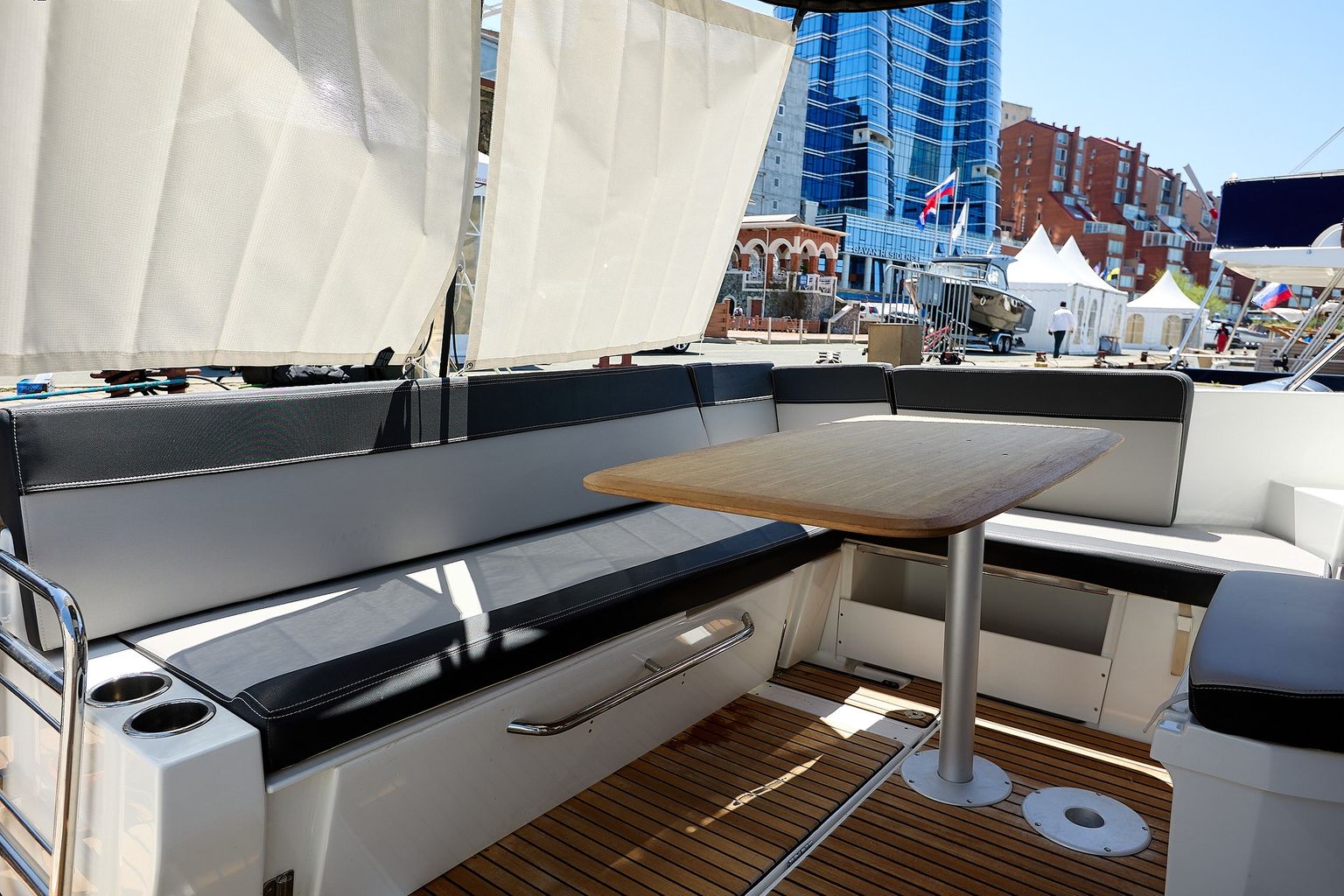 Катер Jeanneau Merry Fisher 1095 с моторами Suzuki DF300APXX KITMF001