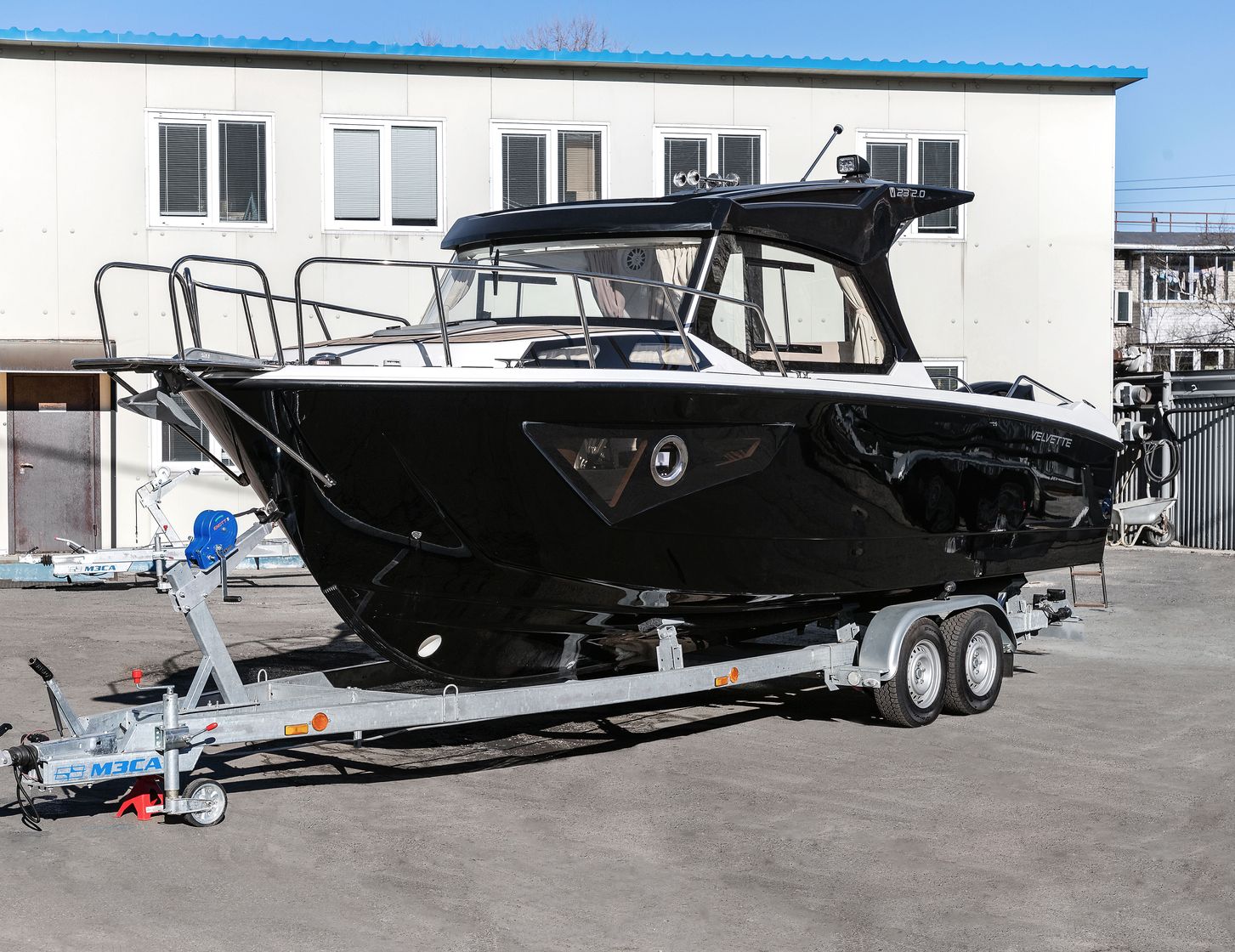 Катер VELVETTE 23 20 с мотором Suzuki DF200TX KITVL8