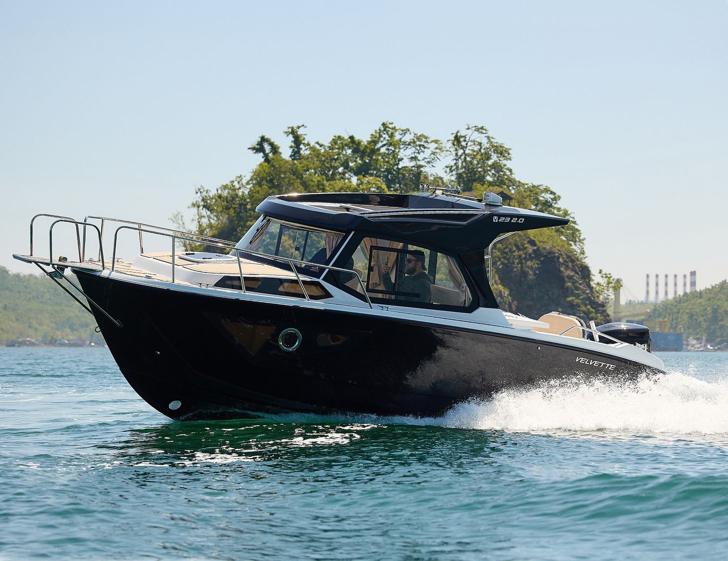 Катер VELVETTE 23 20 с мотором Suzuki DF200TX KITVL8