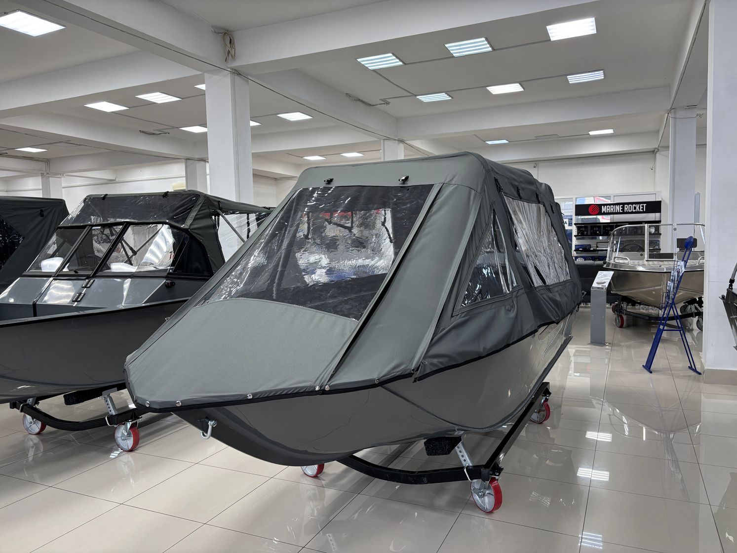 

Моторная лодка Swimmer 430, тент ходовой, тент транспортировочный с Marine Rocket MR25FHS KITSW23