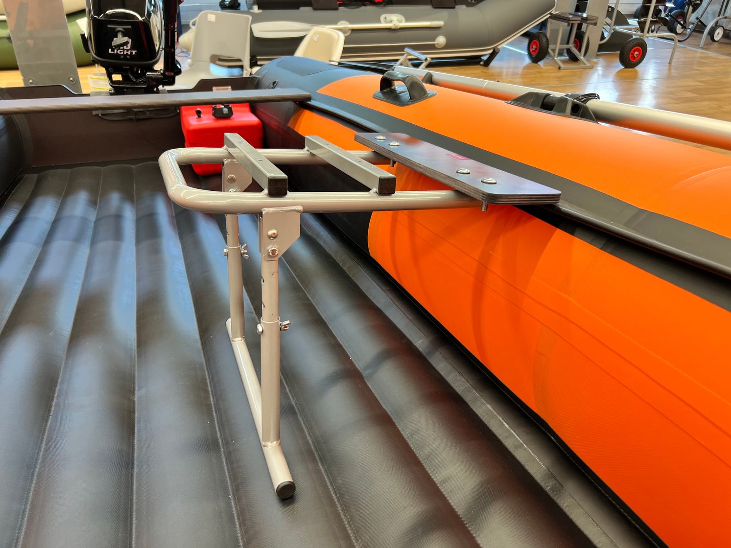 Опора сиденья регулируемая складная на ликтрос 1011006