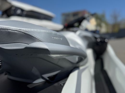 Гидроцикл BRP SEA-DOO GTX LIMITED 325 White Pearl Premium