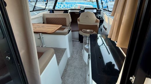 Катер AVANRAID A850 ADVENTURE с Suzuki DF325ATX