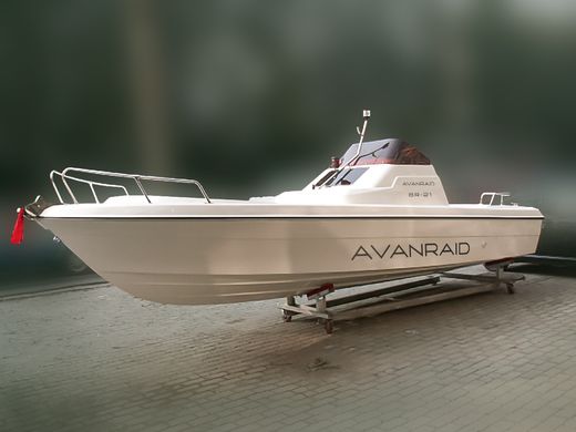 Катер AVANRAID F210