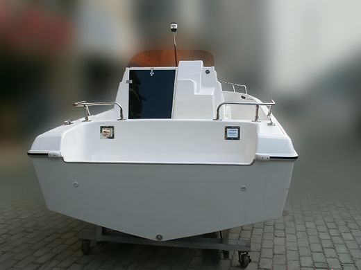 Катер AVANRAID F210