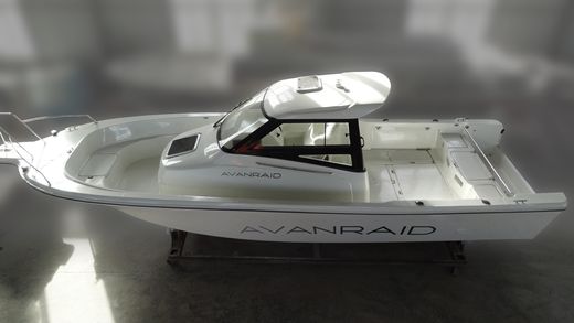 Катер AVANRAID F270