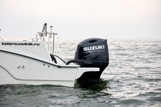 Катер AVANRAID F320 FISHMASTER с Suzuki 2хDF200ATX/AZX