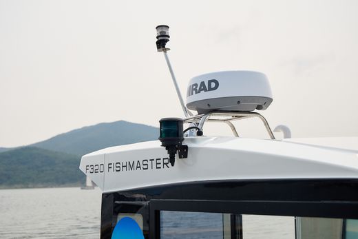 Катер AVANRAID F320 FISHMASTER с Suzuki 2хDF200ATX/AZX