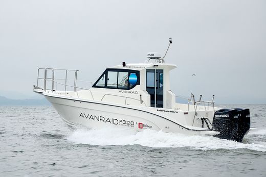 Катер AVANRAID F320 FISHMASTER с Suzuki 2хDF200ATX/AZX