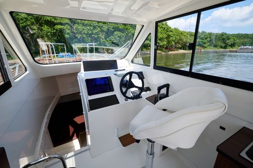 Катер AVANRAID F350 MARLIN