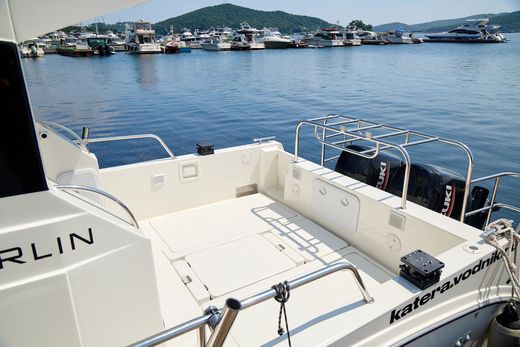 Катер AVANRAID F350 MARLIN