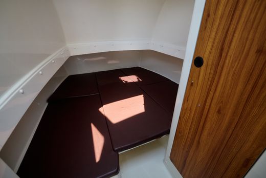 Катер AVANRAID F350 MARLIN