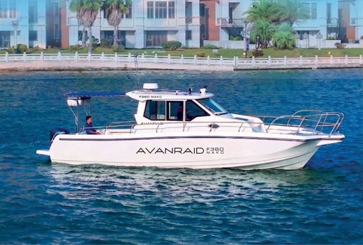 Катер AVANRAID F360 Mako