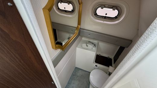 Катер AVANRAID F380 KATRAN с Suzuki 2хDF325ATX