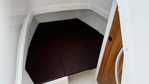 Катер AVANRAID F400 FORTUNA с Suzuki 2хDF300APX