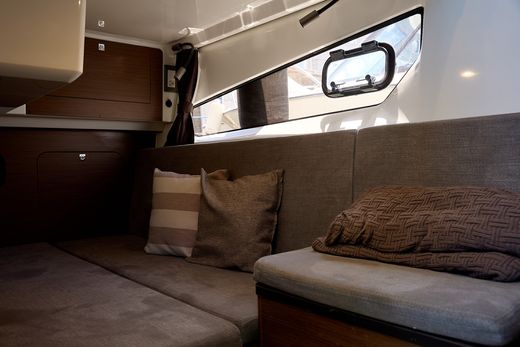 Катер Beneteau Antares 11 Fly c Suzuki 2xDF300BMDXX WHITE