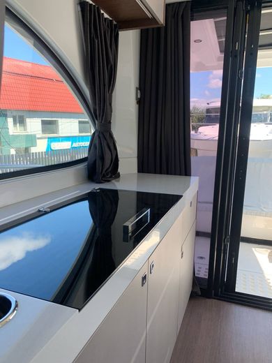 Катер BENETEAU ANTARES 11 с Suzuki 2хDF300APXX