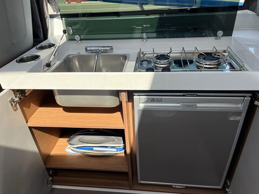 Катер BENETEAU ANTARES 11 с Suzuki 2хDF300APXX