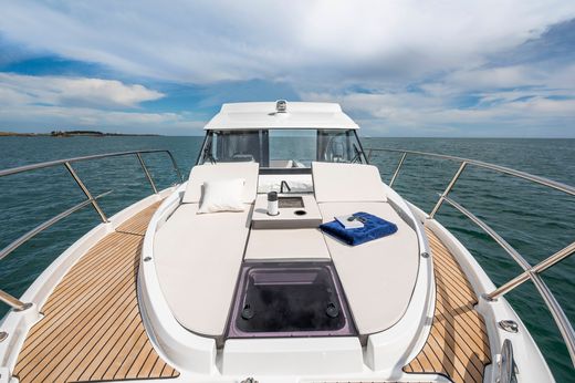 Катер BENETEAU ANTARES 11 с Suzuki 2хDF300APXX