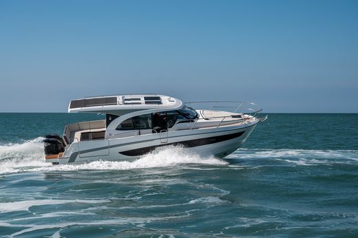 Катер BENETEAU ANTARES 11 с Suzuki 2хDF300APXX