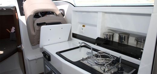 Катер Beneteau Antares 7 Version Cruising