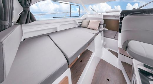 Катер Beneteau Antares 8 OB V2 Version Cruising