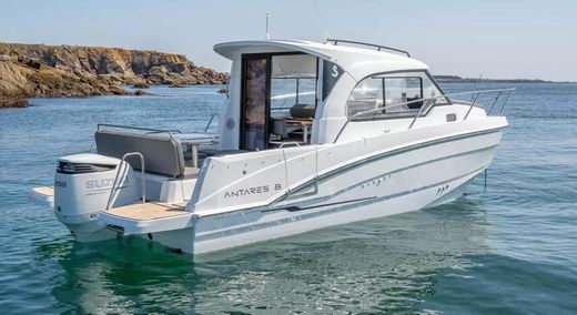 Катер Beneteau Antares 8 OB V2 Version Cruising