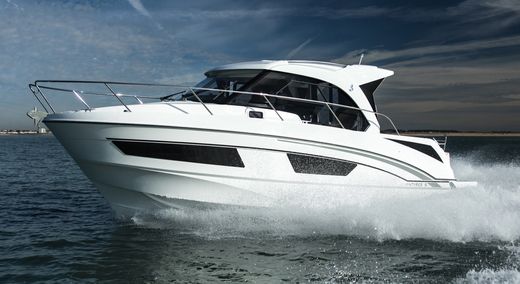 Катер Beneteau Antares 9 OB