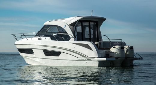 Катер Beneteau Antares 9 OB