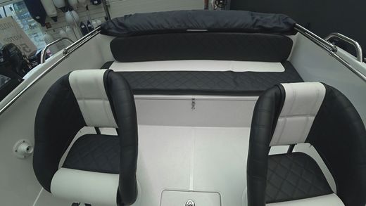 Катер Феникс 510 BR