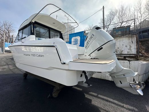 Катер Феникс 700 Cabin белый с Suzuki DF200ATX