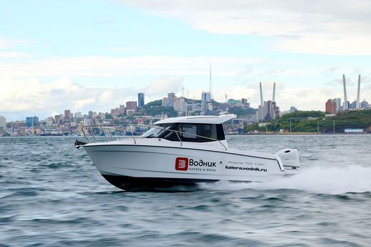 Катер Феникс 700 Cabin белый с Suzuki DF200ATX