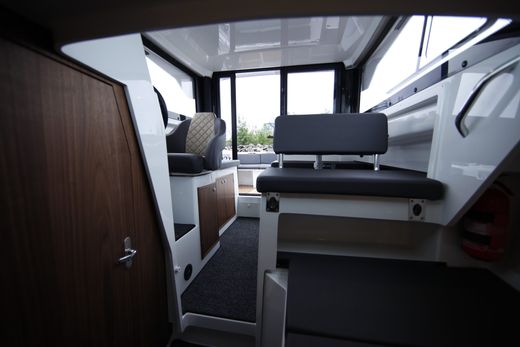 Катер Finnmaster P7