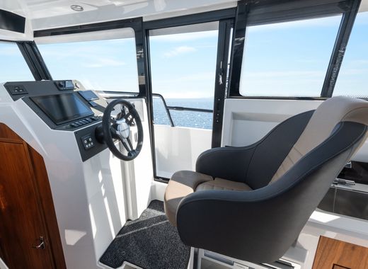 Катер Finnmaster P8