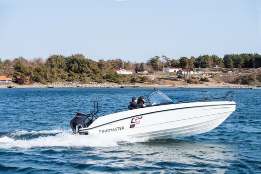 Катер Finnmaster S6
