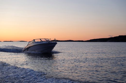 Катер Finnmaster T6