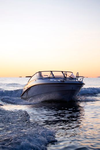 Катер Finnmaster T6