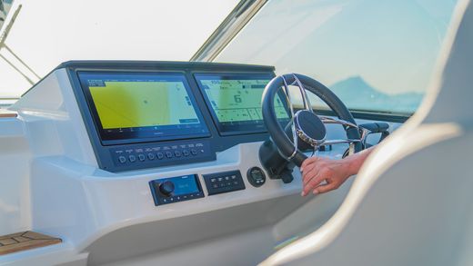 Катер Finnmaster T9