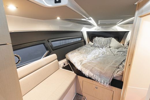 Катер Finnmaster T9