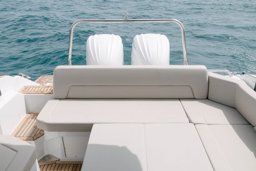 Катер Finnmaster T9