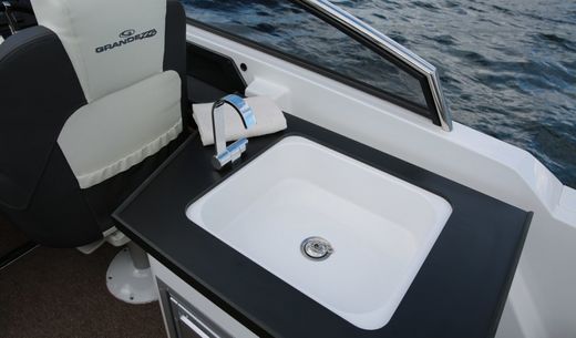 Катер Grandezza 25 S