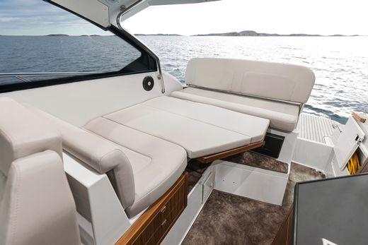 Катер Grandezza 28 OC